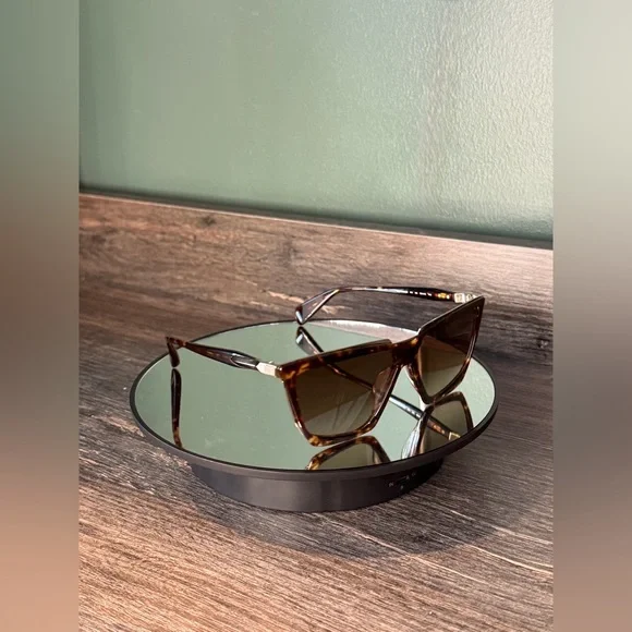 Rag & Bone Tortoise Shell Sunnies - Picture 5 of 7